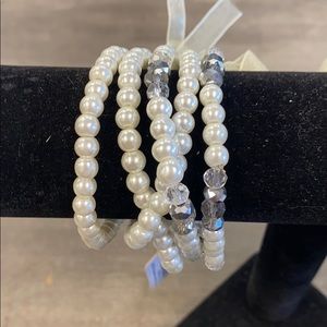 Beaded pearl bracelet
